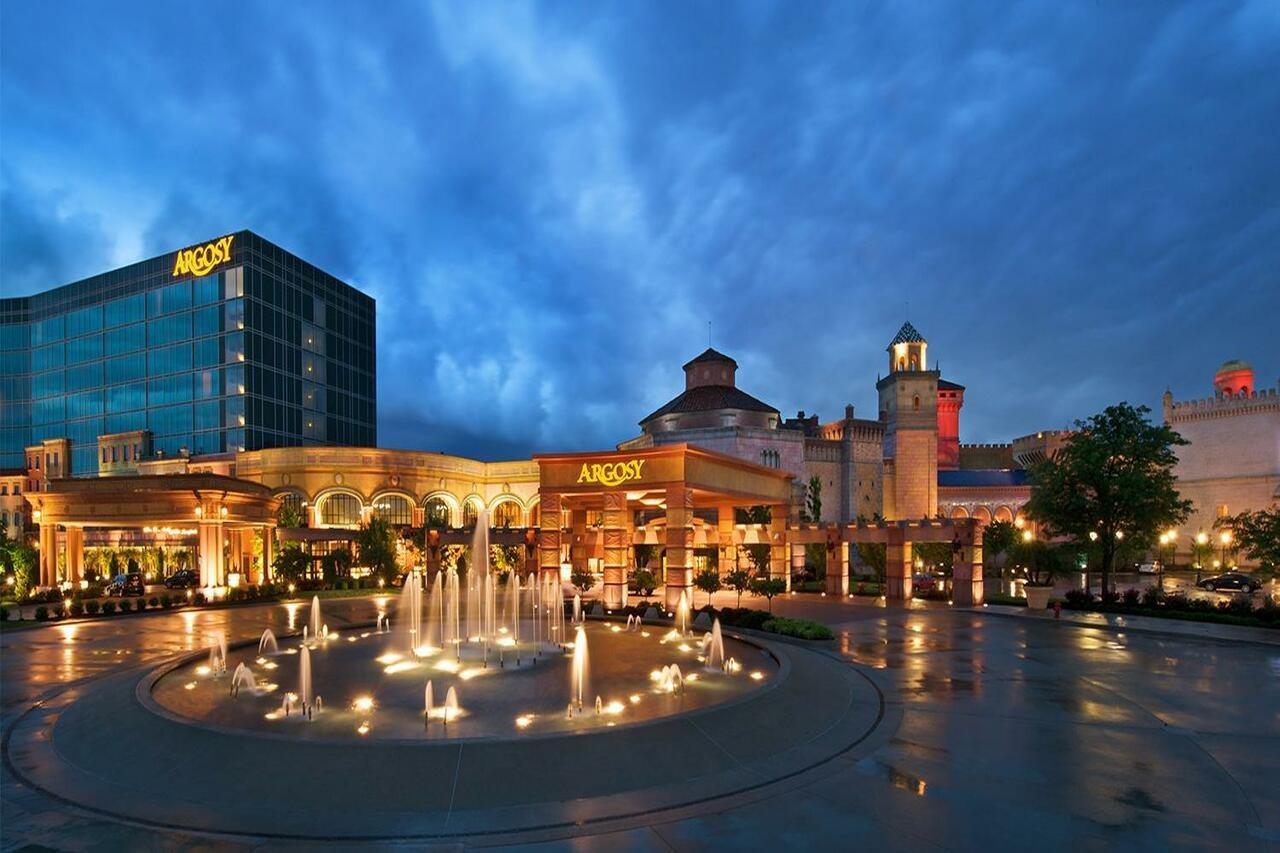 Argosy Casino Hotel & Spa Riverside Exterior photo