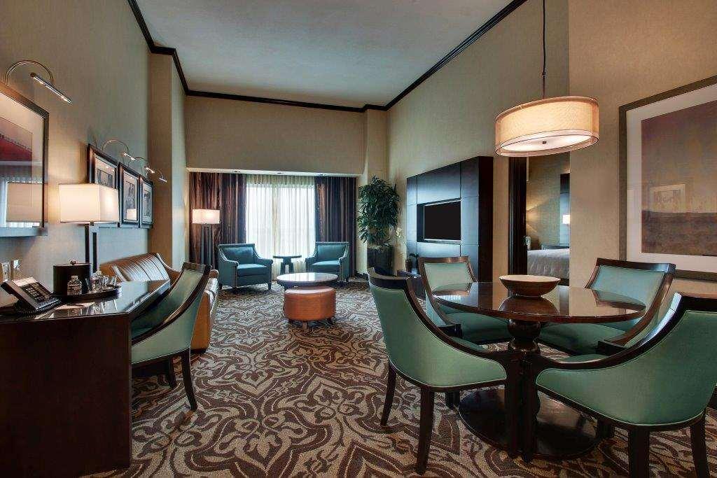 Argosy Casino Hotel & Spa Riverside Room photo