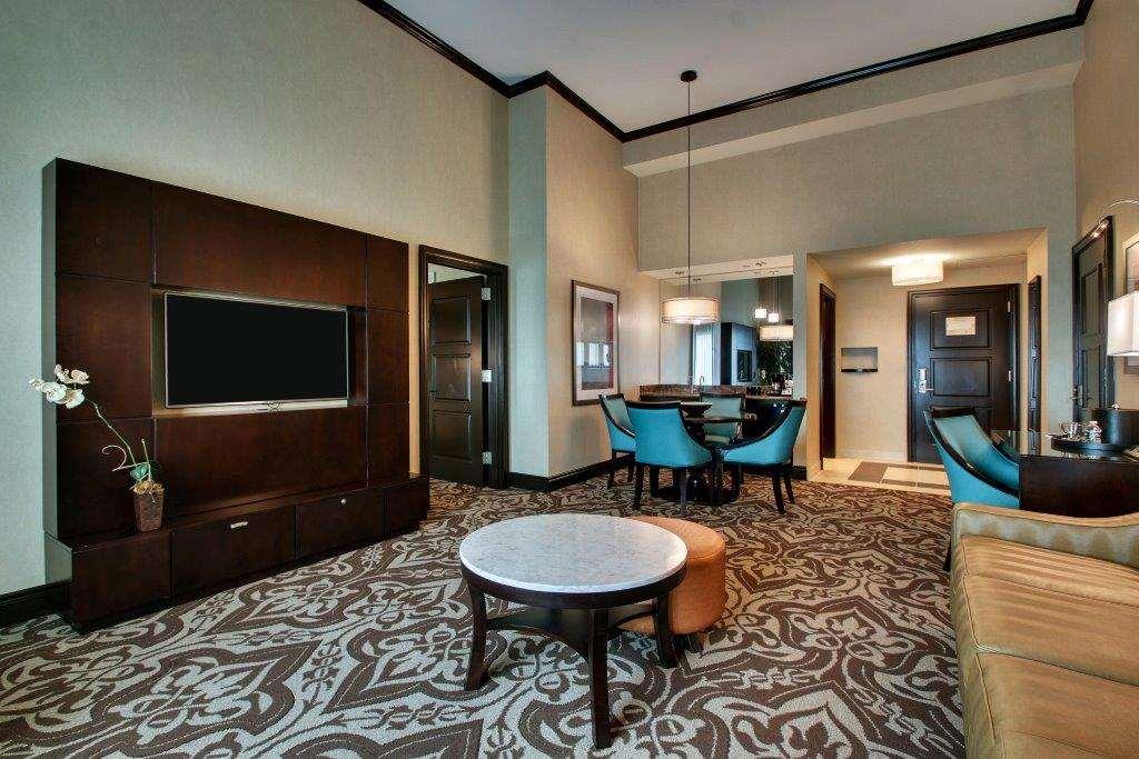 Argosy Casino Hotel & Spa Riverside Room photo
