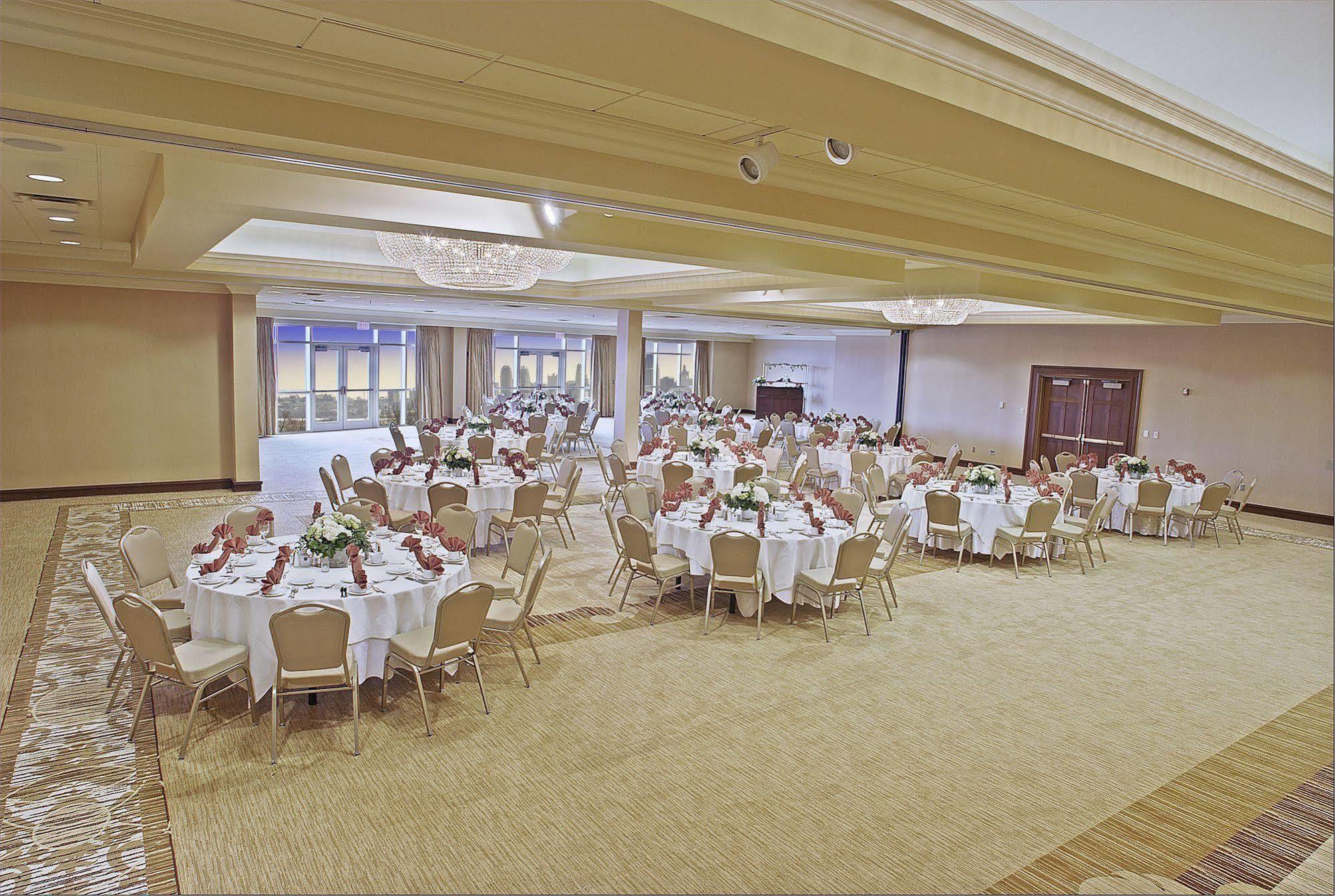 Argosy Casino Hotel & Spa Riverside Exterior photo